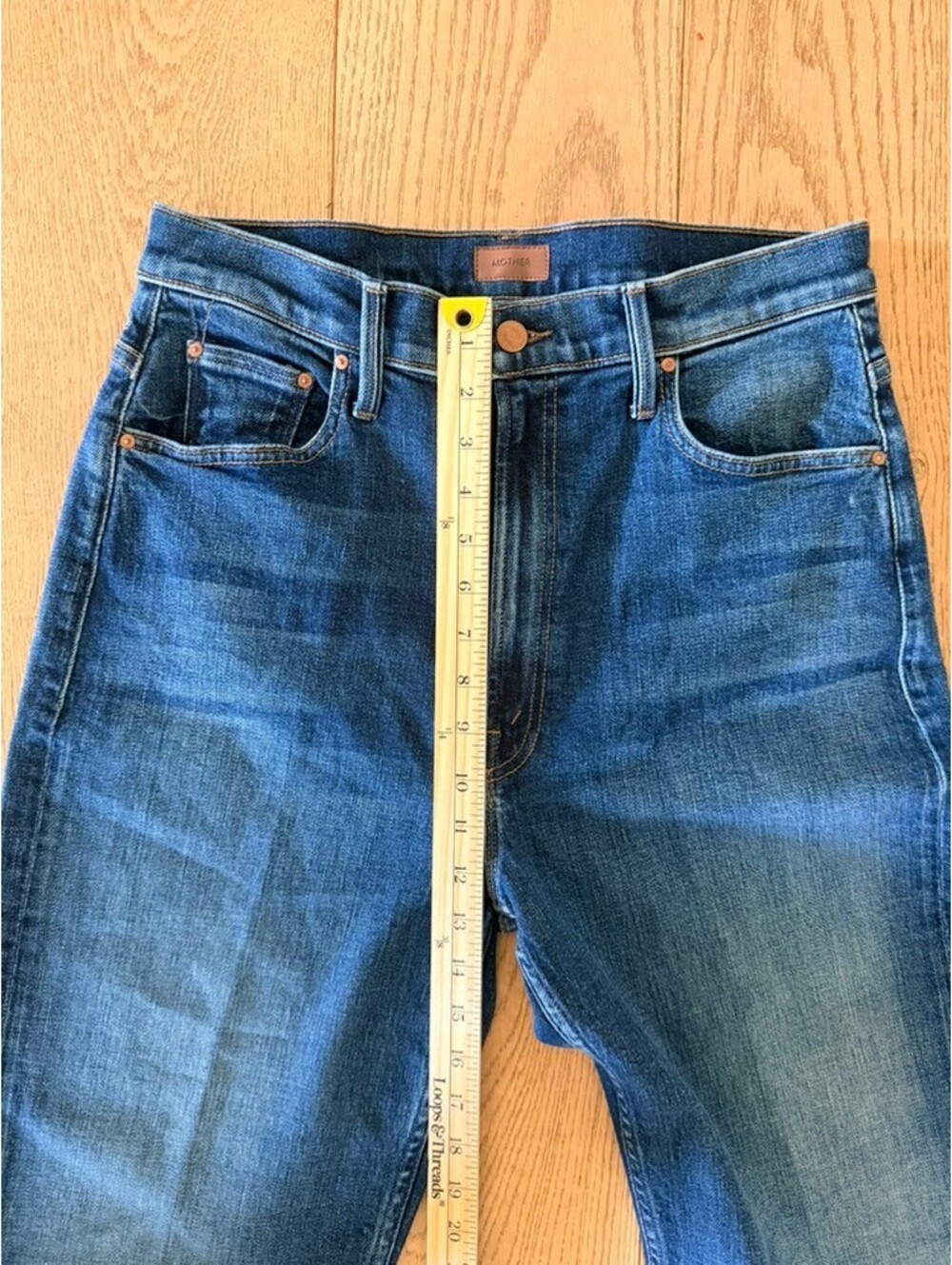 MOTHER High Waisted Bookie Sneak Bootcut Jeans 31 - Picture 8 of 9